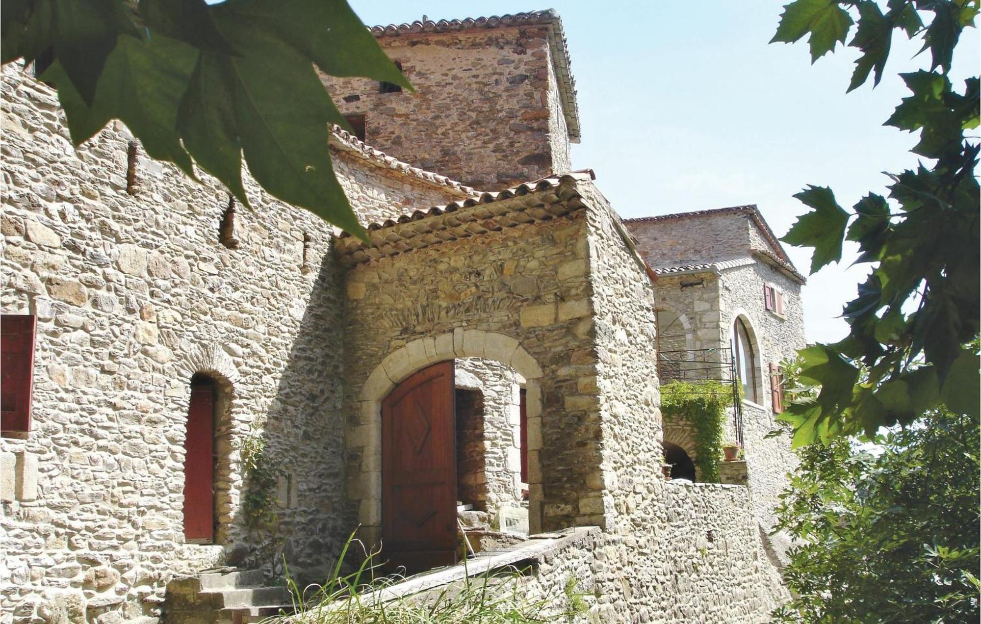 2 Bedroom Nice Apartment In Les Salles-Du-Gardon Soustelle Exterior foto